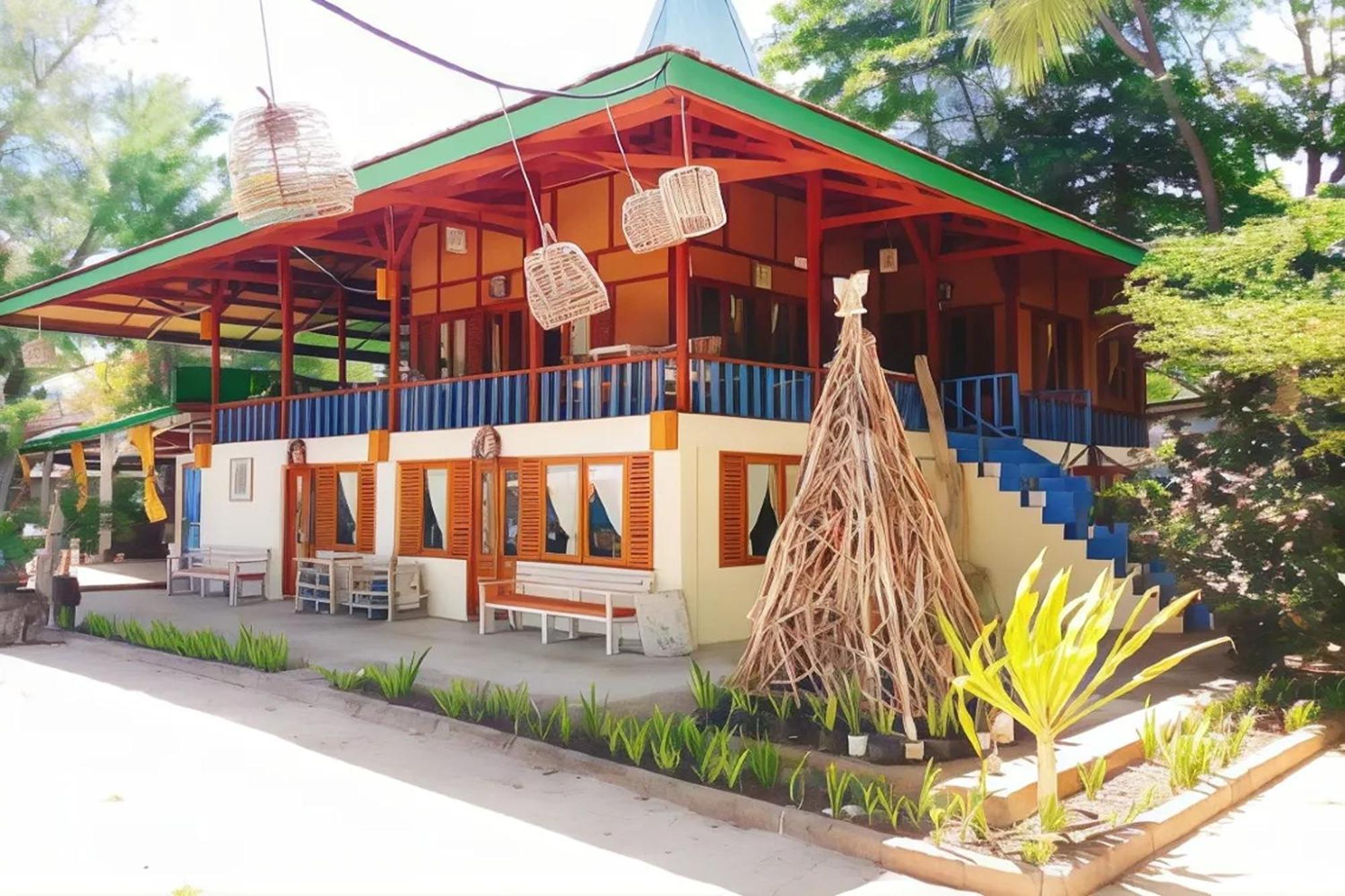 Cemara Beachfront Suite Mondu Exterior photo