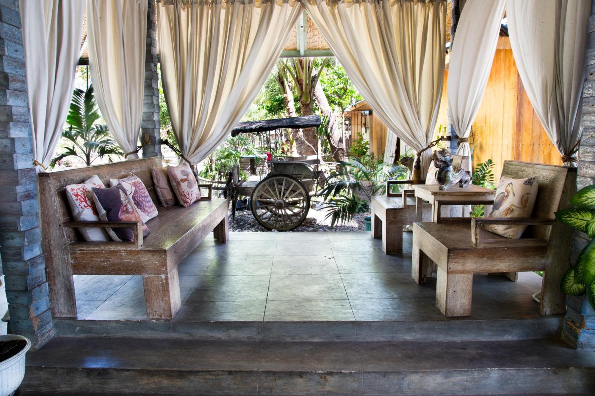 Cemara Beachfront Suite Mondu Exterior photo
